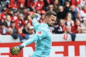 开云体育中国-官方：多特蒙德签下波鸿门将德雷维斯，双方签约至2027年