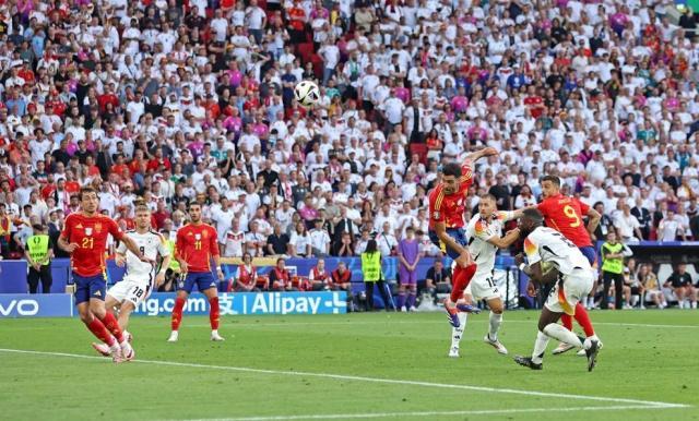 开云体育登录-西主帅：我们有机会夺冠 梅里诺：不知道自己进球了