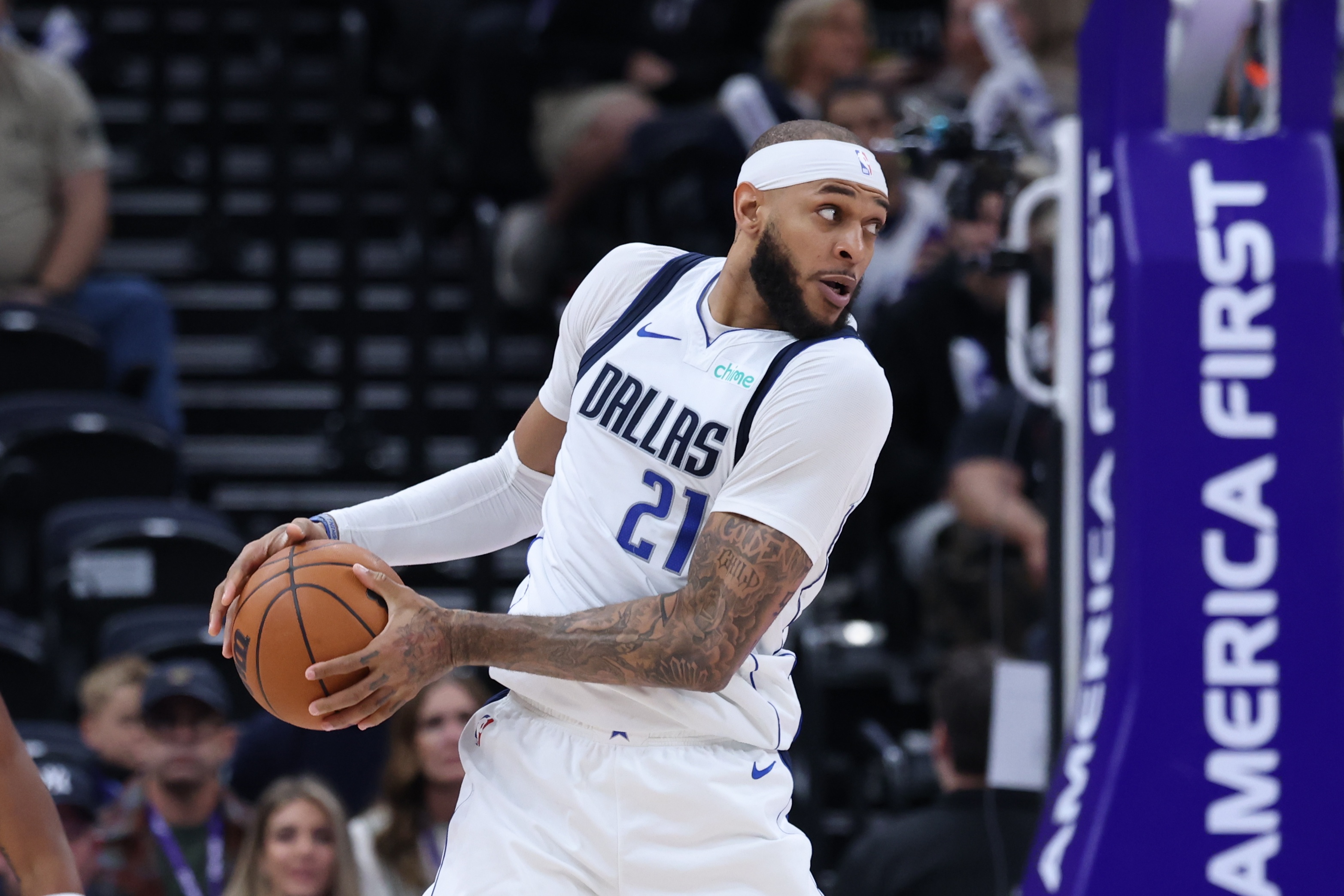 开云体育中国-已缺席4场！基德：加福德参加了完整训练 明天打湖人会准备好出战